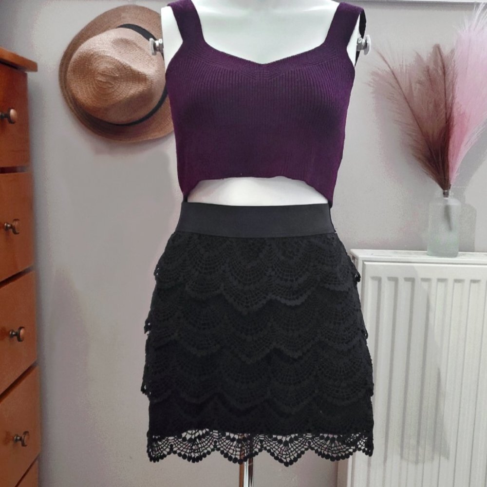 New Vintage Y2K Aeropostale Cotton Blend Scalloped Lace Black Mini Skirt